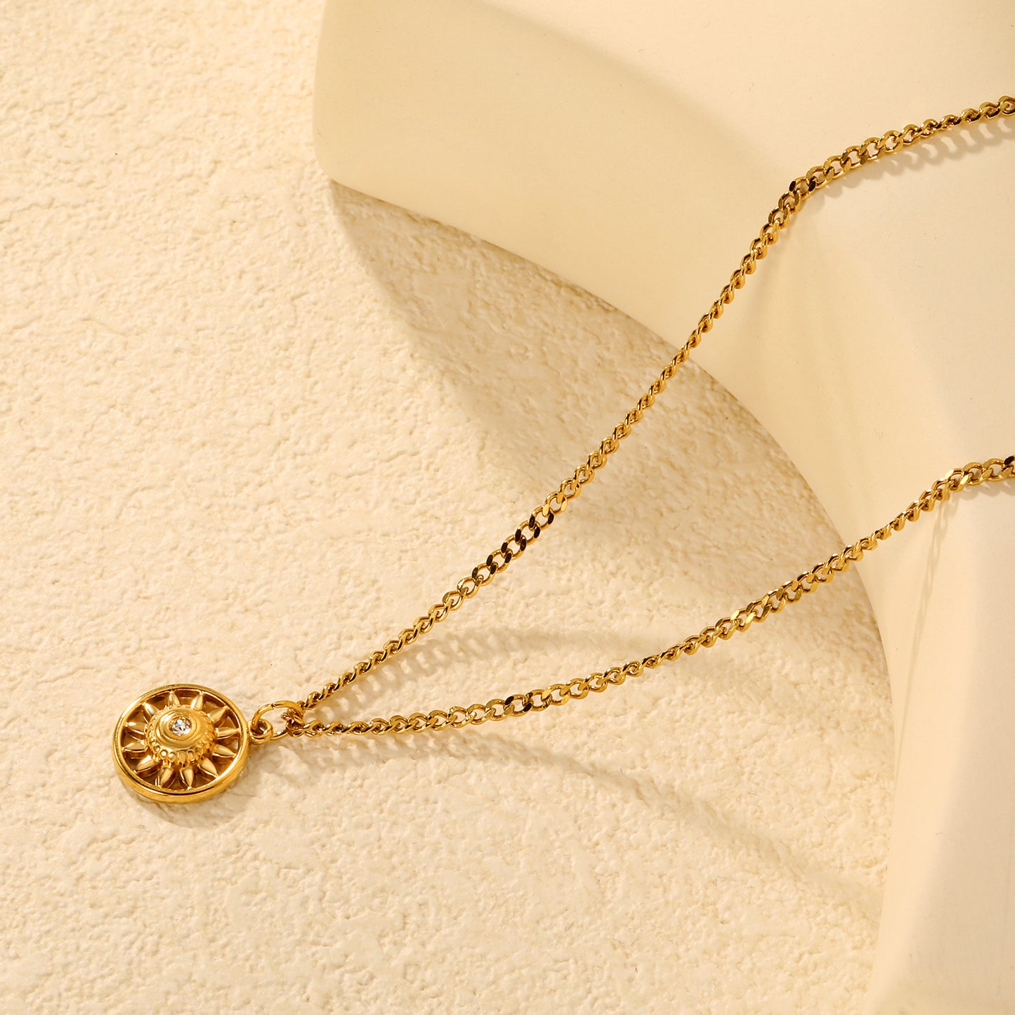 Wholesale Waterproof PVD Gold Sunflower CZ Radiant Pendant Necklace