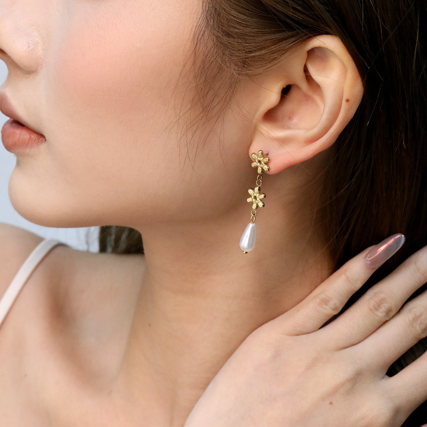 Healing Nature-Inspired Flower & Pearl Studs Stainless Steel Non-Tarnish