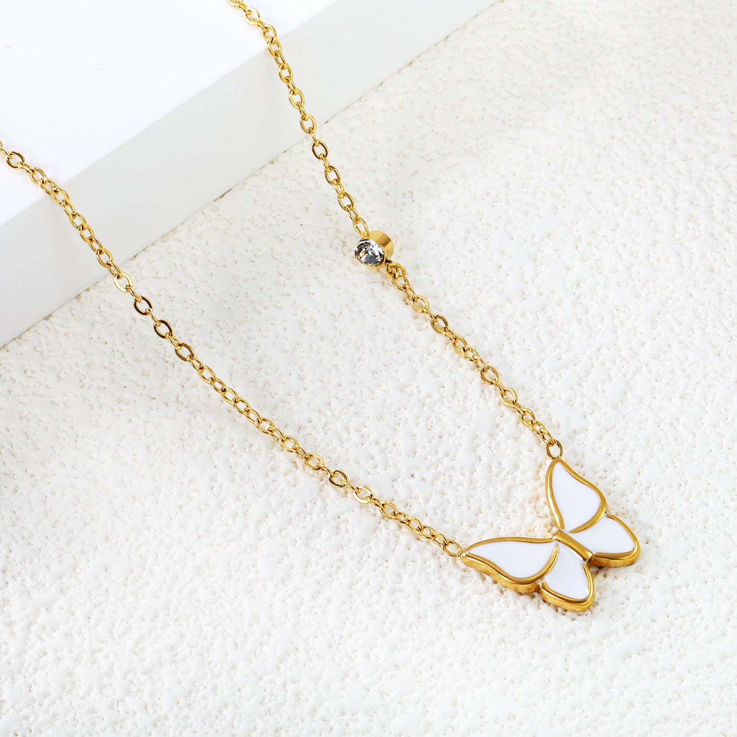 Wholesale Gold Tone White & Red & Blue & Green Butterfly Necklace Pure Elegance