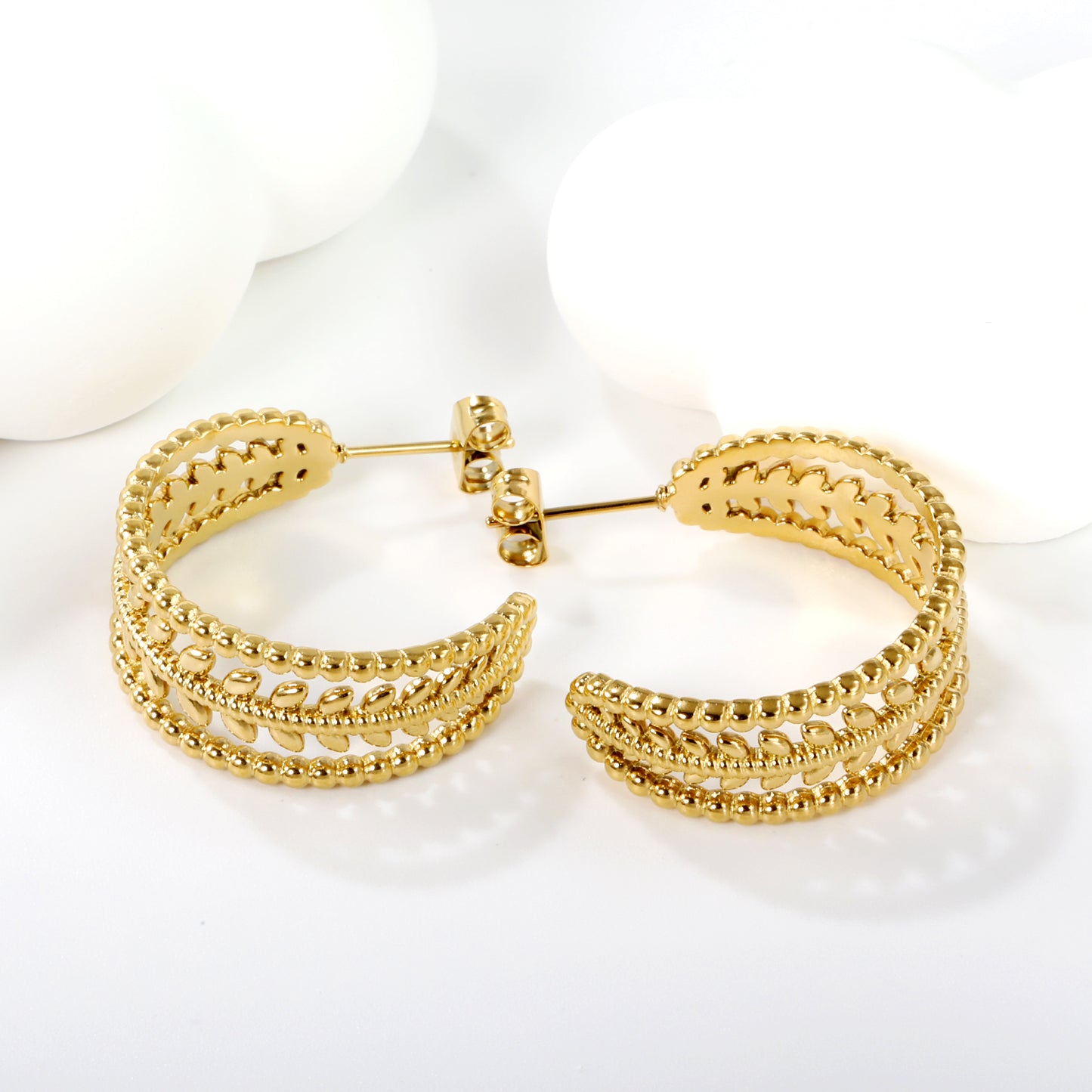 Wholesale stainless steel gold C-shaped openwork pattern earrings
