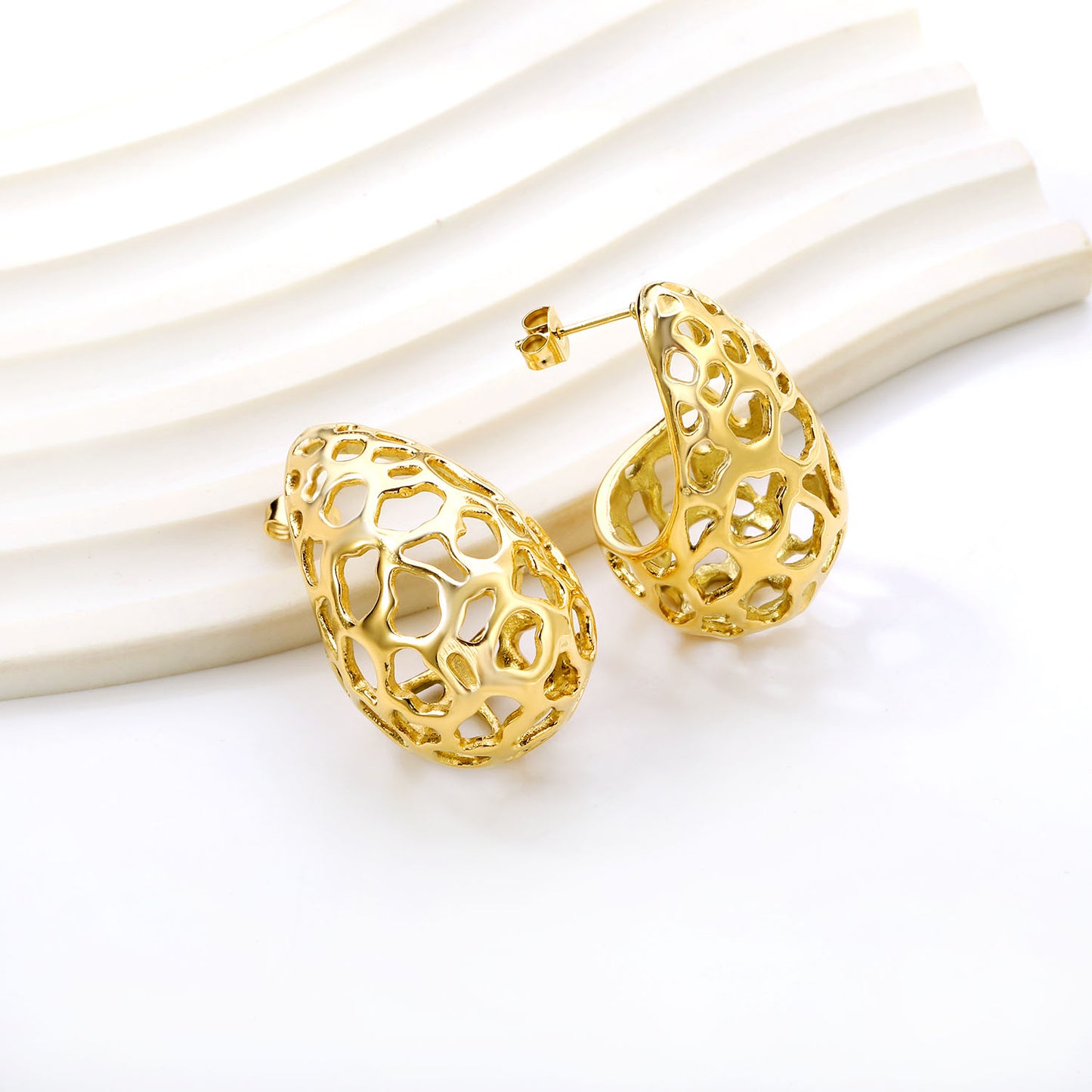 Wholesale 18K Gold Heart Bow Earrings Playful Sweetheart
