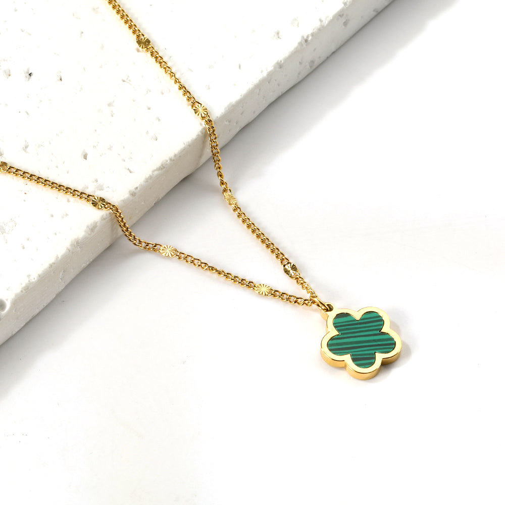 Wholesale Stainless Steel Five - petal Flower Pendant Necklace Elegant Style