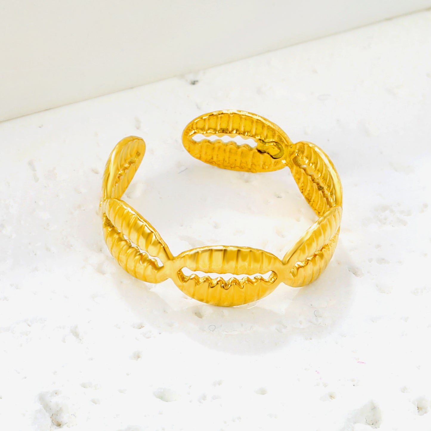 Wholesale Shell Linked Open 18K Gold Stainless Steel Ring
