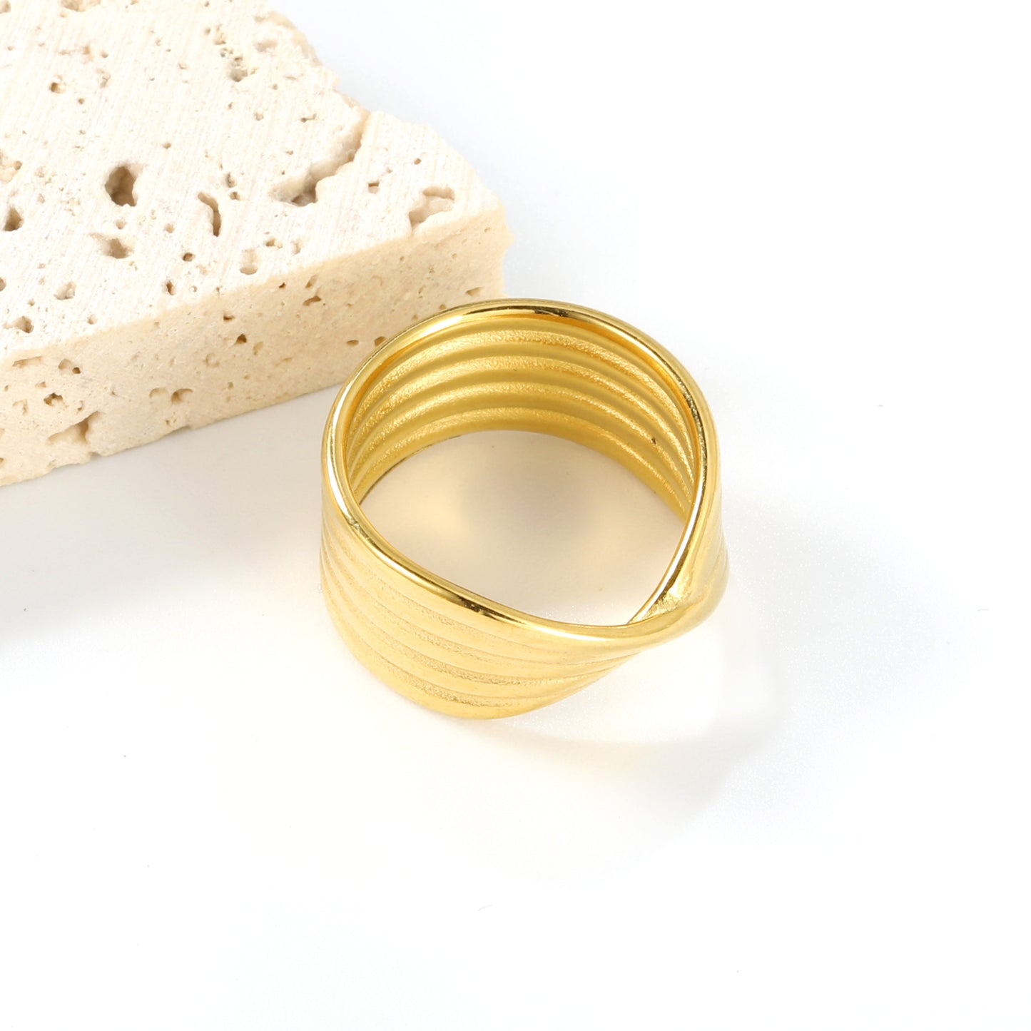 Wholesale 18K Gold Plated Helix Twist Ring Interlaced Lines Sculptural Minimalist Art