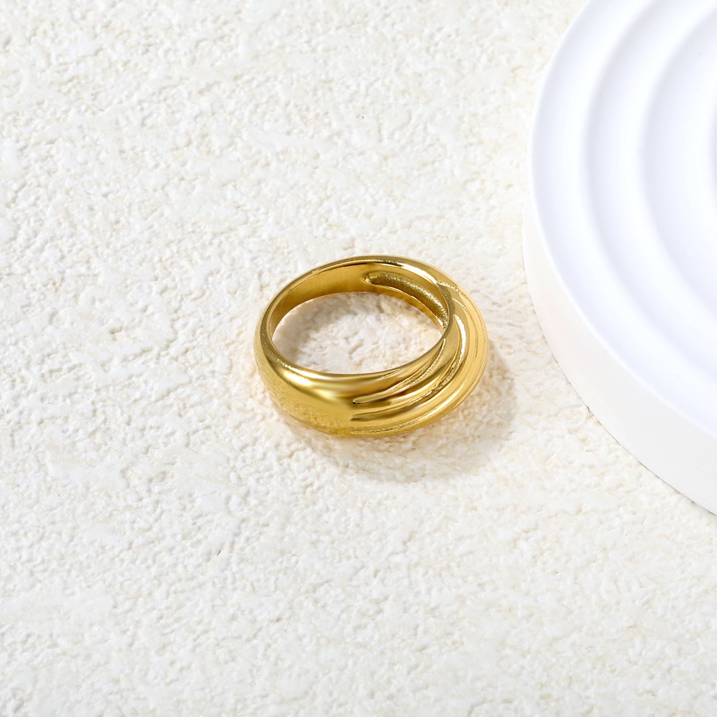 Wholesale 18K Gold Plated Multi-Wire Twist Ring Parallel Lines Textured Detail Light Luxury