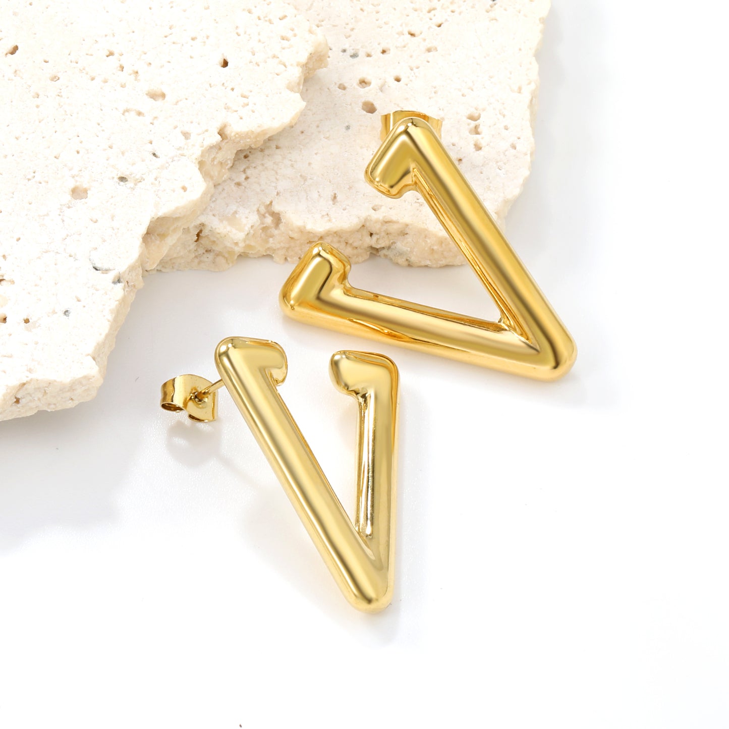 Wholesale Smooth V Gold Earrings for Accessory Vendors