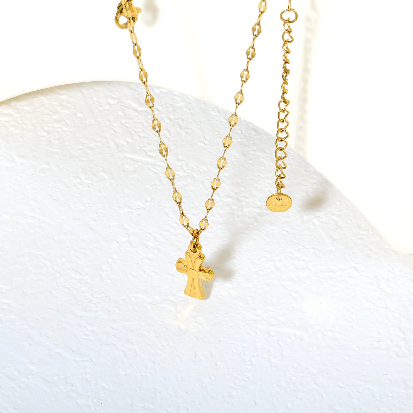 Wholesale 18K Gold Plated Vintage Cross Pendant Necklace Textured Surface Industrial Heritage