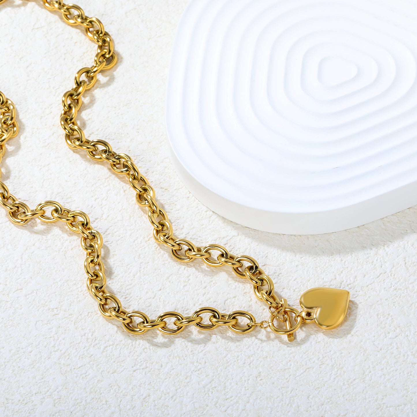Wholesale 18K Gold Plated Paperclip Chain Heart T-Bar Necklace Industrial Festival Luxury