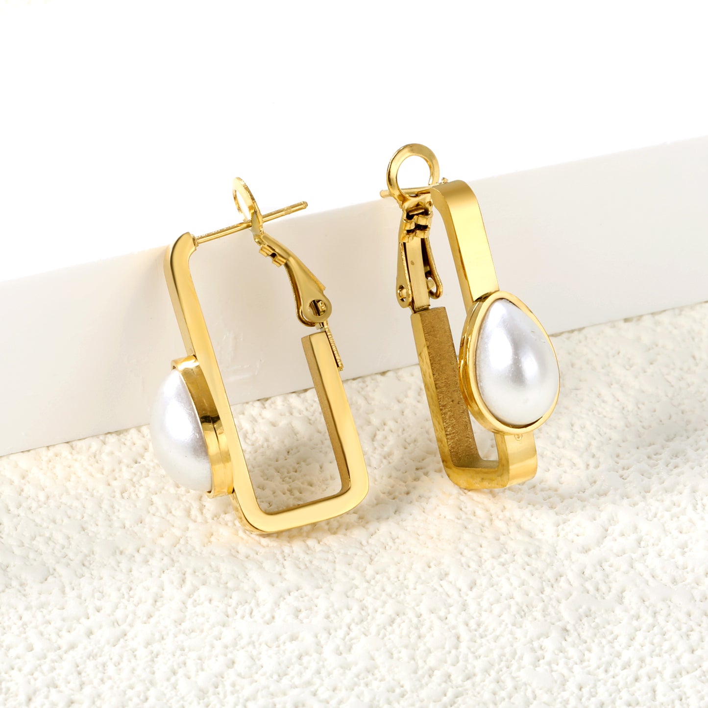 Wholesale Golden Stainless Steel Rectangular Hoop Earrings with Teardrop-Shaped Semi-White Pearls