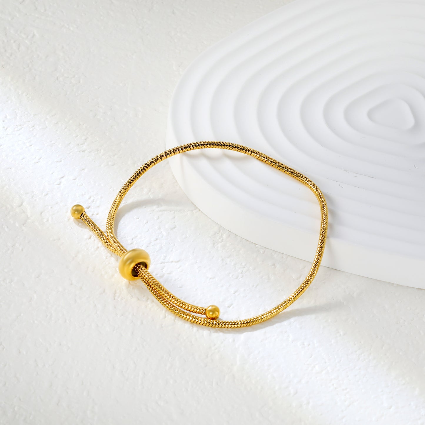 Bulk 18K Gold Plated Modern Hollow Circle Clasp Bracelet