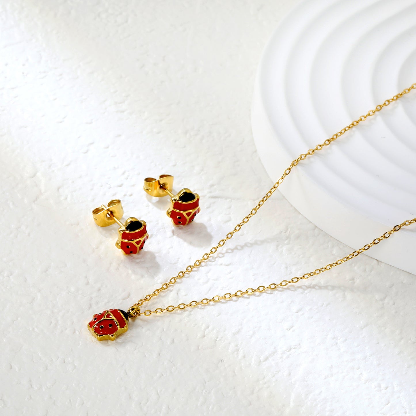 Stainless Steel Gold-Plated Seven-Star Ladybug Set & Cross Chain + Round Tag Jewelry Supplier
