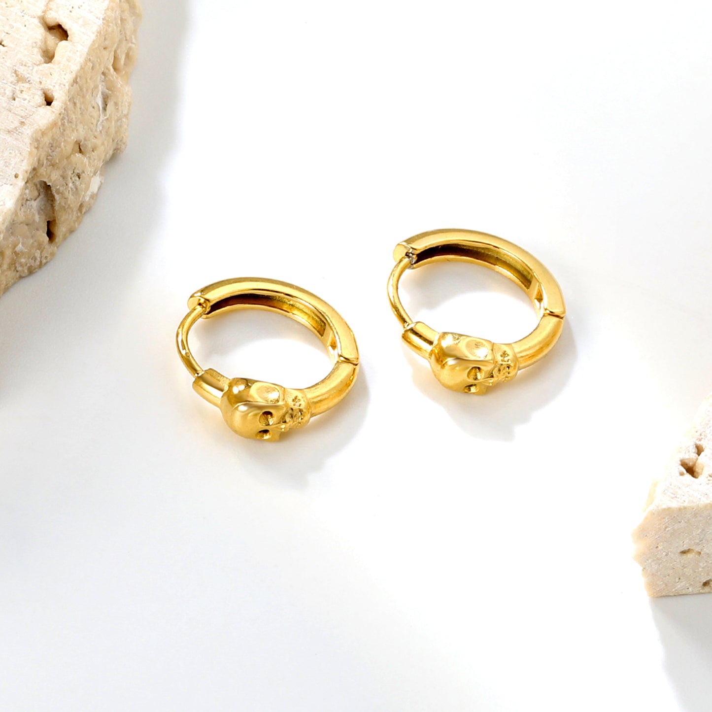 Wholesale Stainless Steel 18K Gold Plated Skull Glossy Stud Earrings
