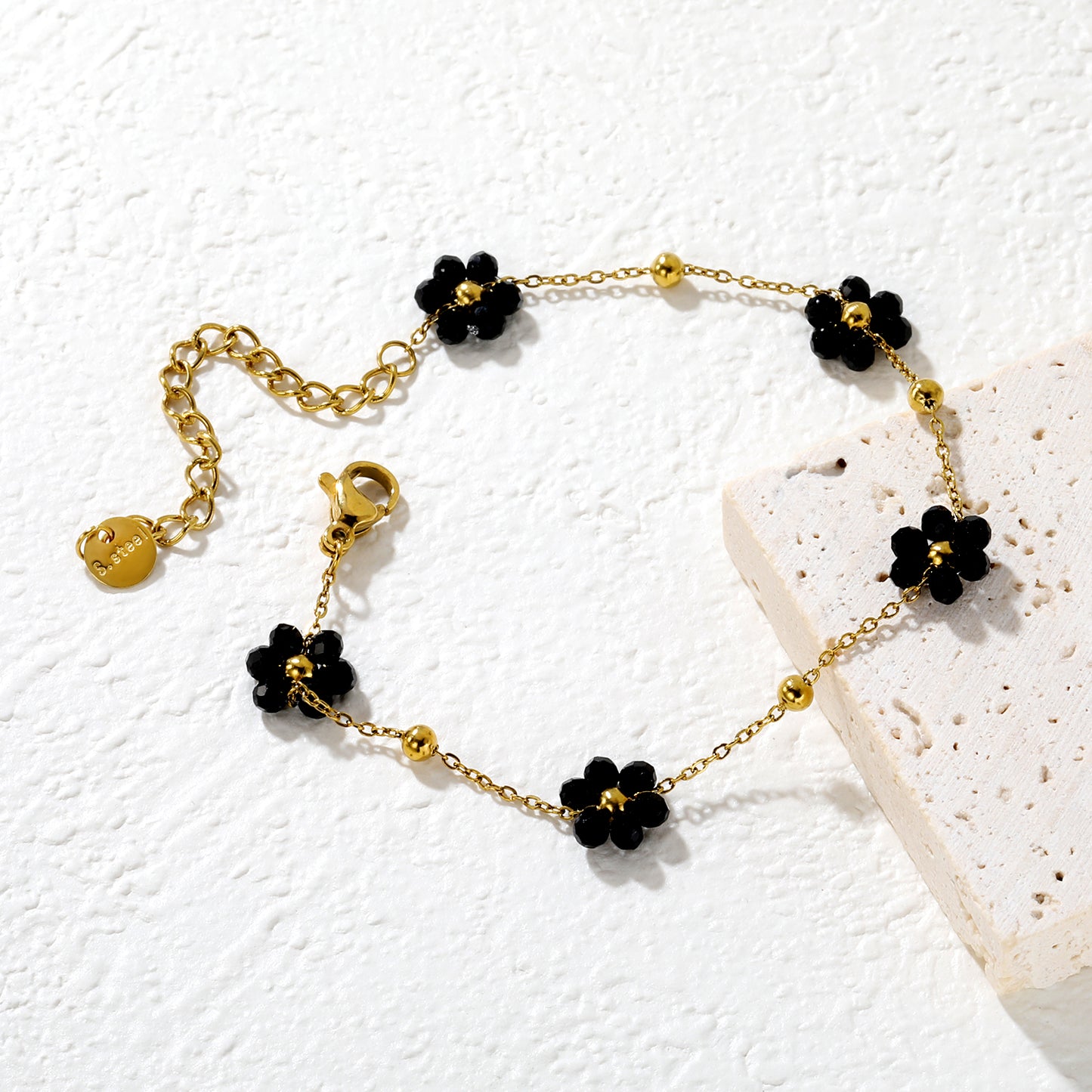 Wholesale Waterproof PVD Black Bead Flower & Steel Bead Bracelet