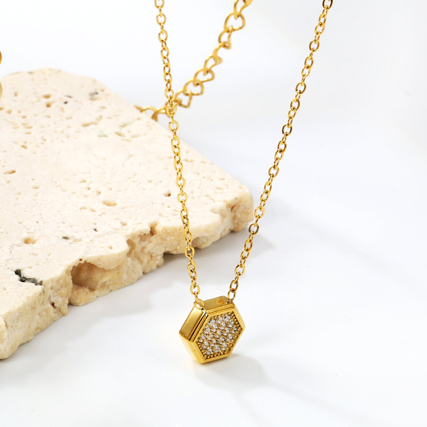 Wholesale 18K Gold Plated Hexagon Diamond Pendant Necklace Full Setting Minimalist Luxury