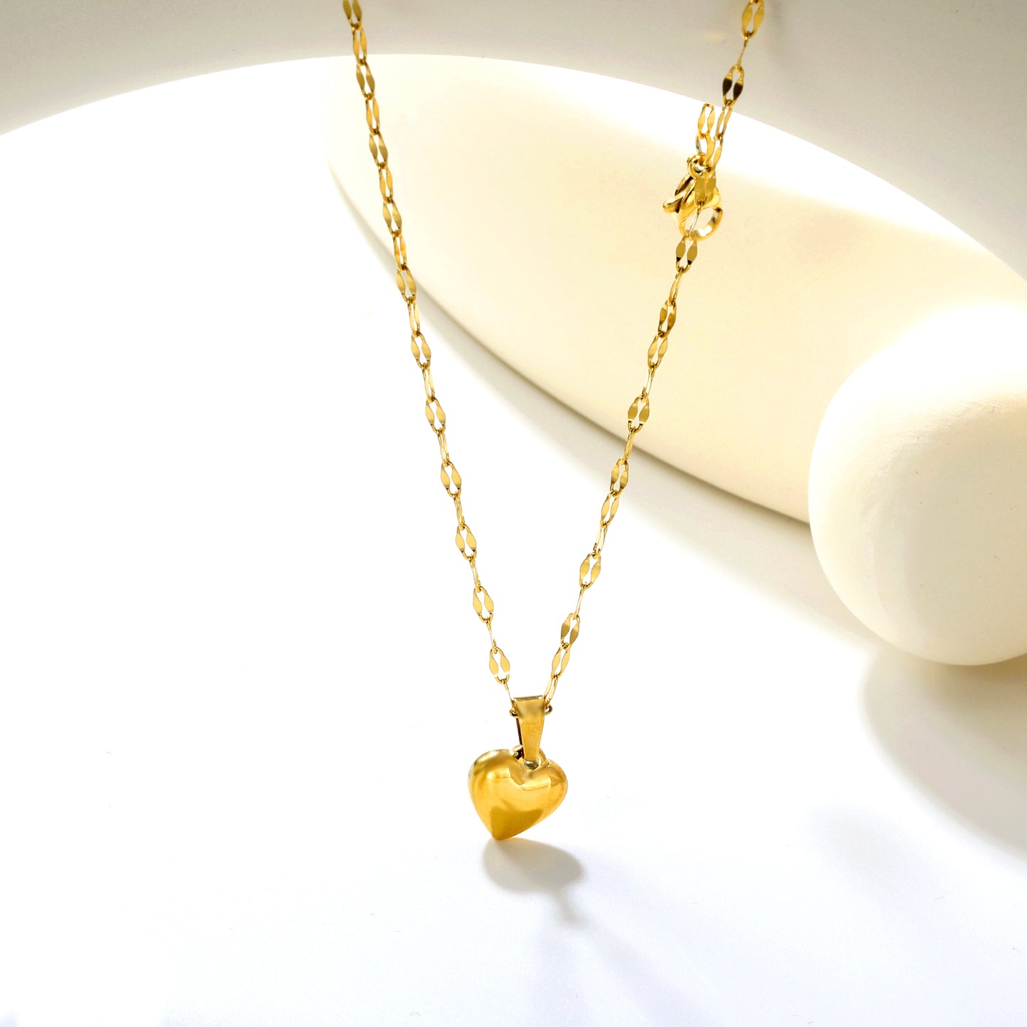 Stainless Steel 3D Heart Pendant Lip Chain Necklace Jewelry Supplier