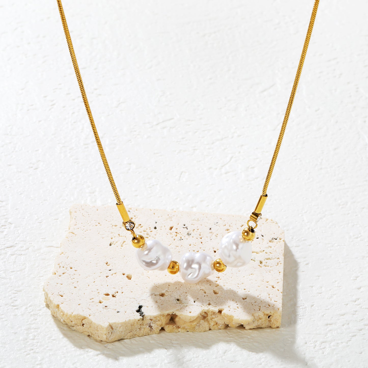 Wholesale Waterproof PVD Cloud Necklace with Pearl Accents