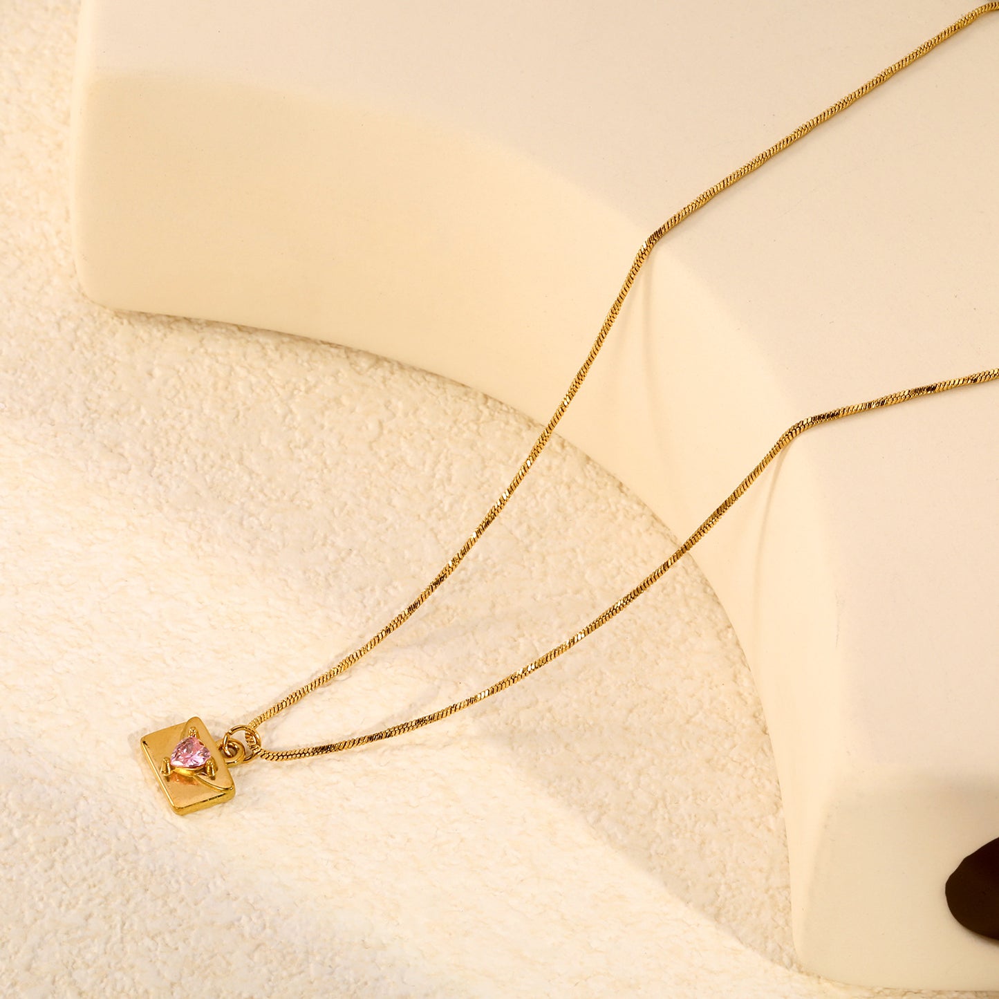 Sweet Romantic 3D Envelope Pendant Necklaces Pink Heart Jewel Choker