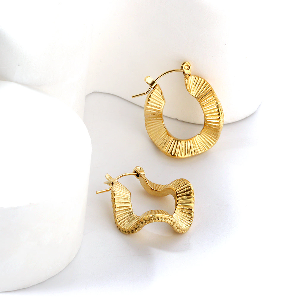 Wholesale Twisted Striped Gold Earrings for Jewelry Retailers Trendy Design