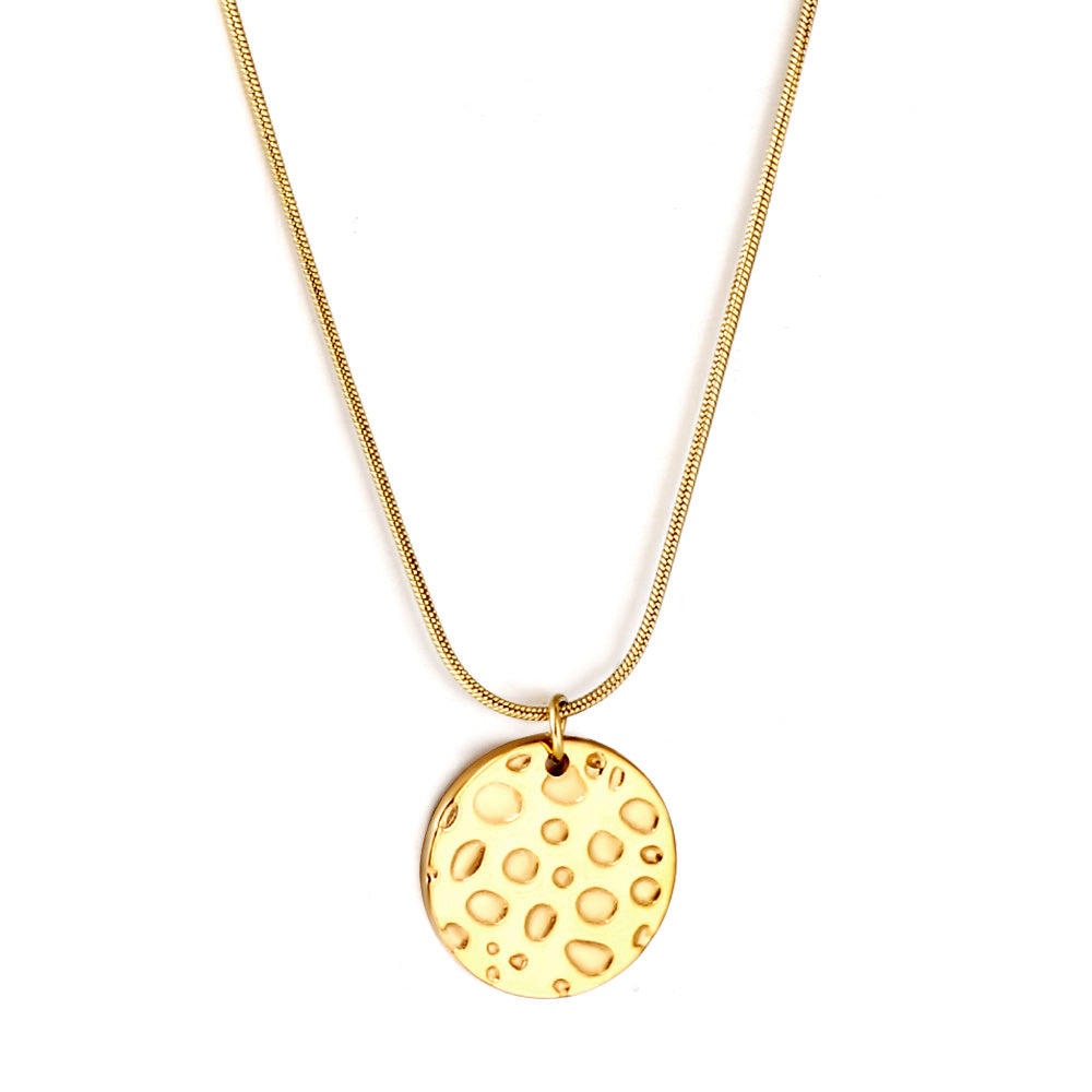 Wholesale 18K Gold Patterned Circle Necklace Chic Style