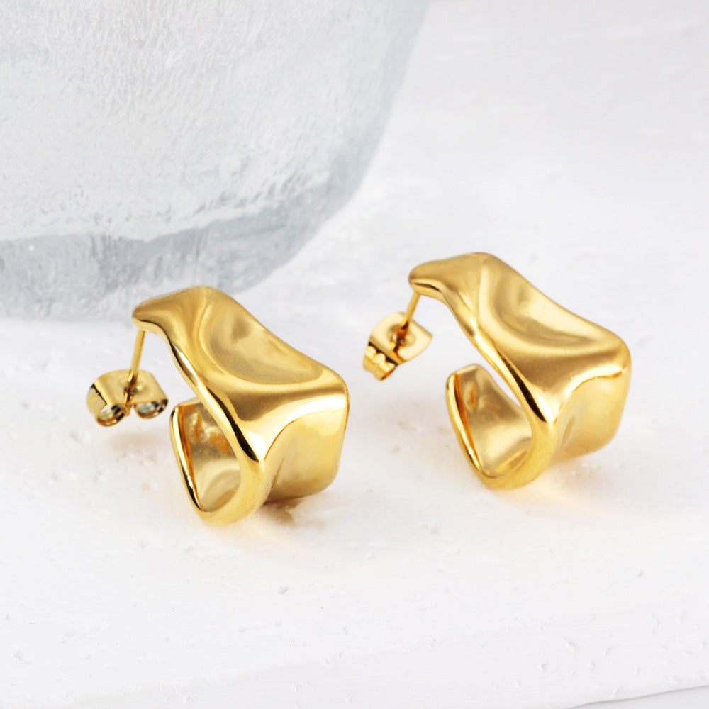 Wholesale 18K Gold Irregular Stud Earrings Modern Design