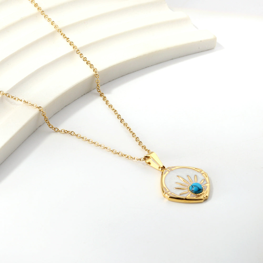 Wholesale 18K Gold Sun and Shell Necklace Beachy Style