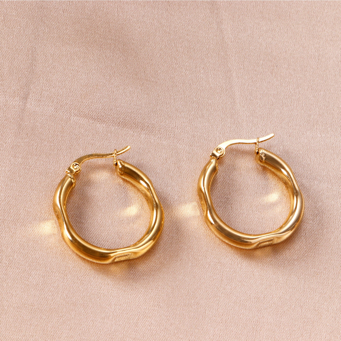 Bulk Smooth Hoop Earrings for Fashion Suppliers Classic Style