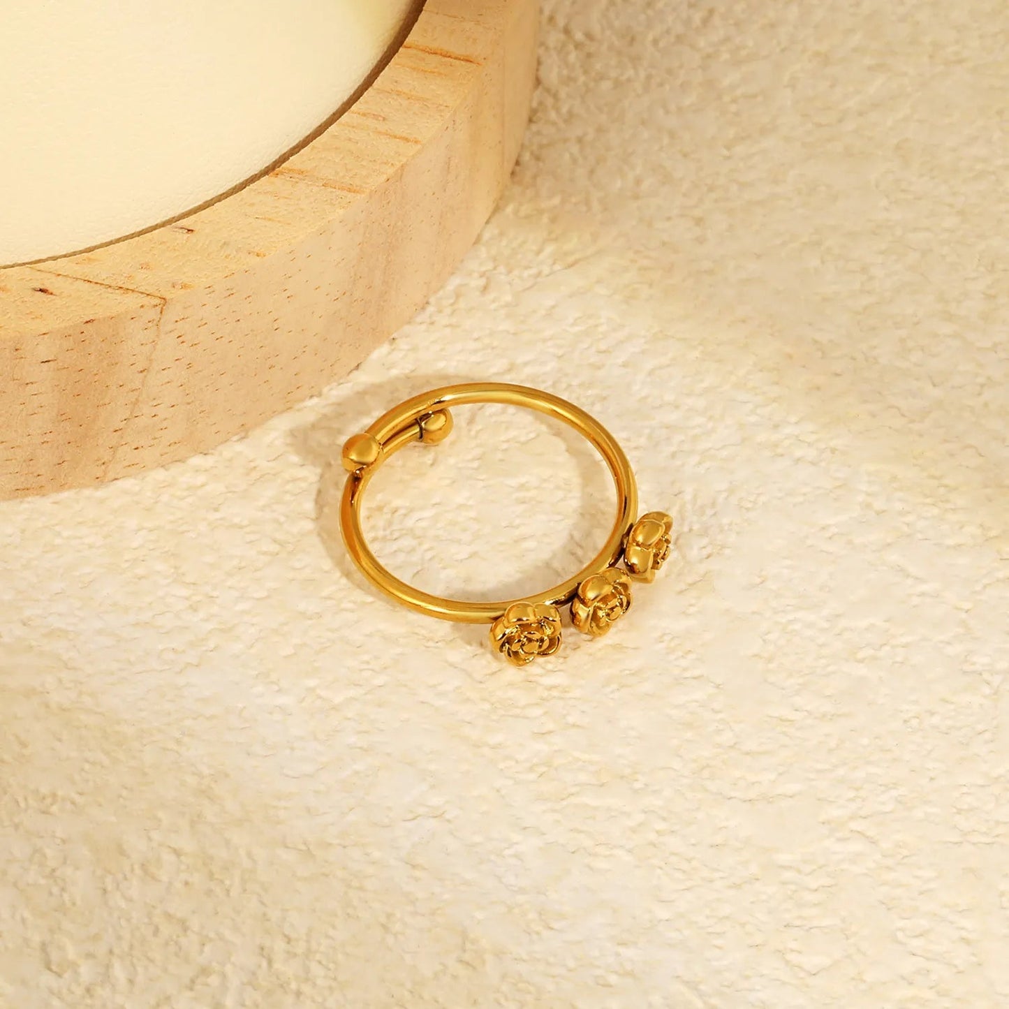 Minimalist Triple Rose Ring 304L Stainless Steel Gold 1.9g Everyday Wear
