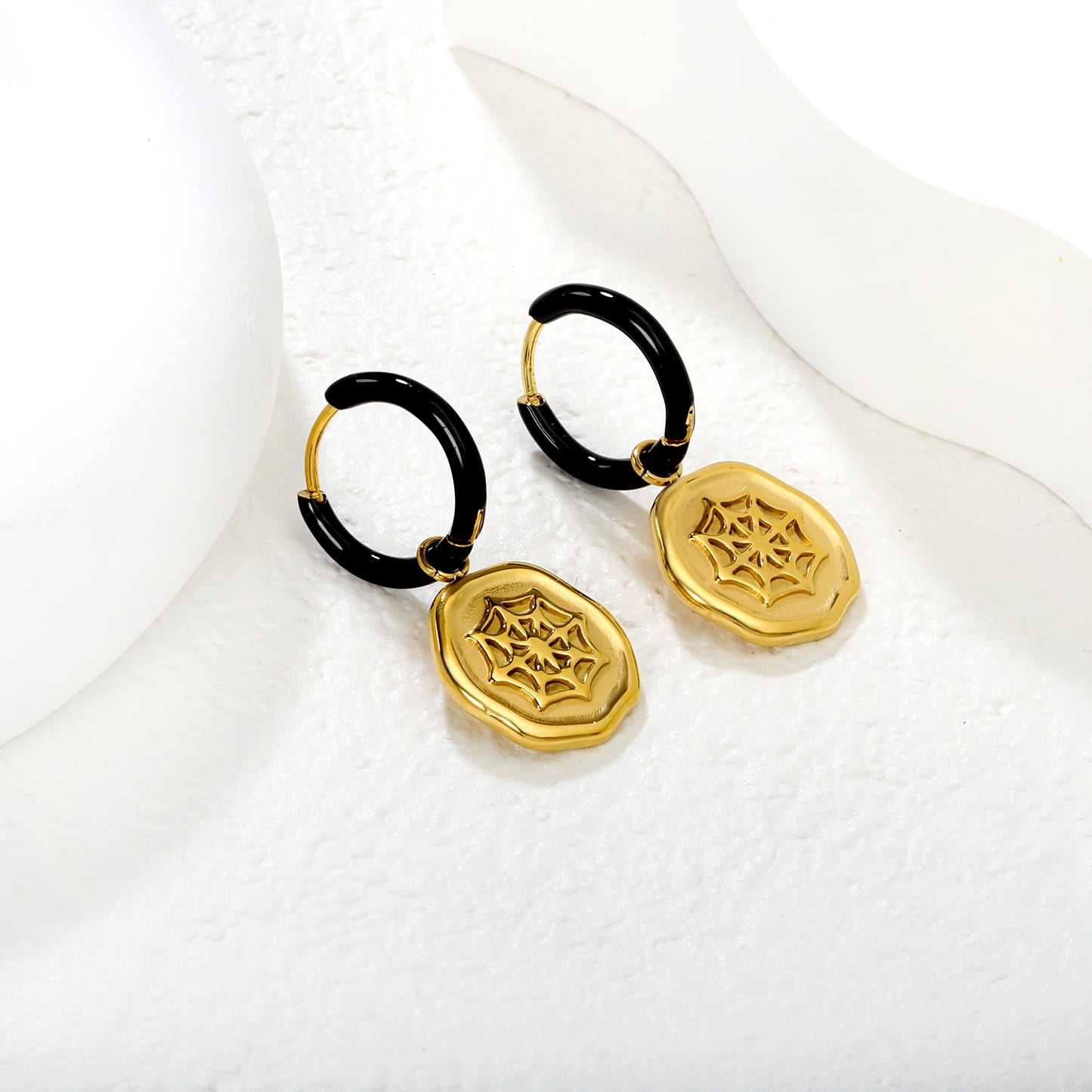 Wholesale Waterproof PVD Gold Halloween Spider Web Hoop Earrings