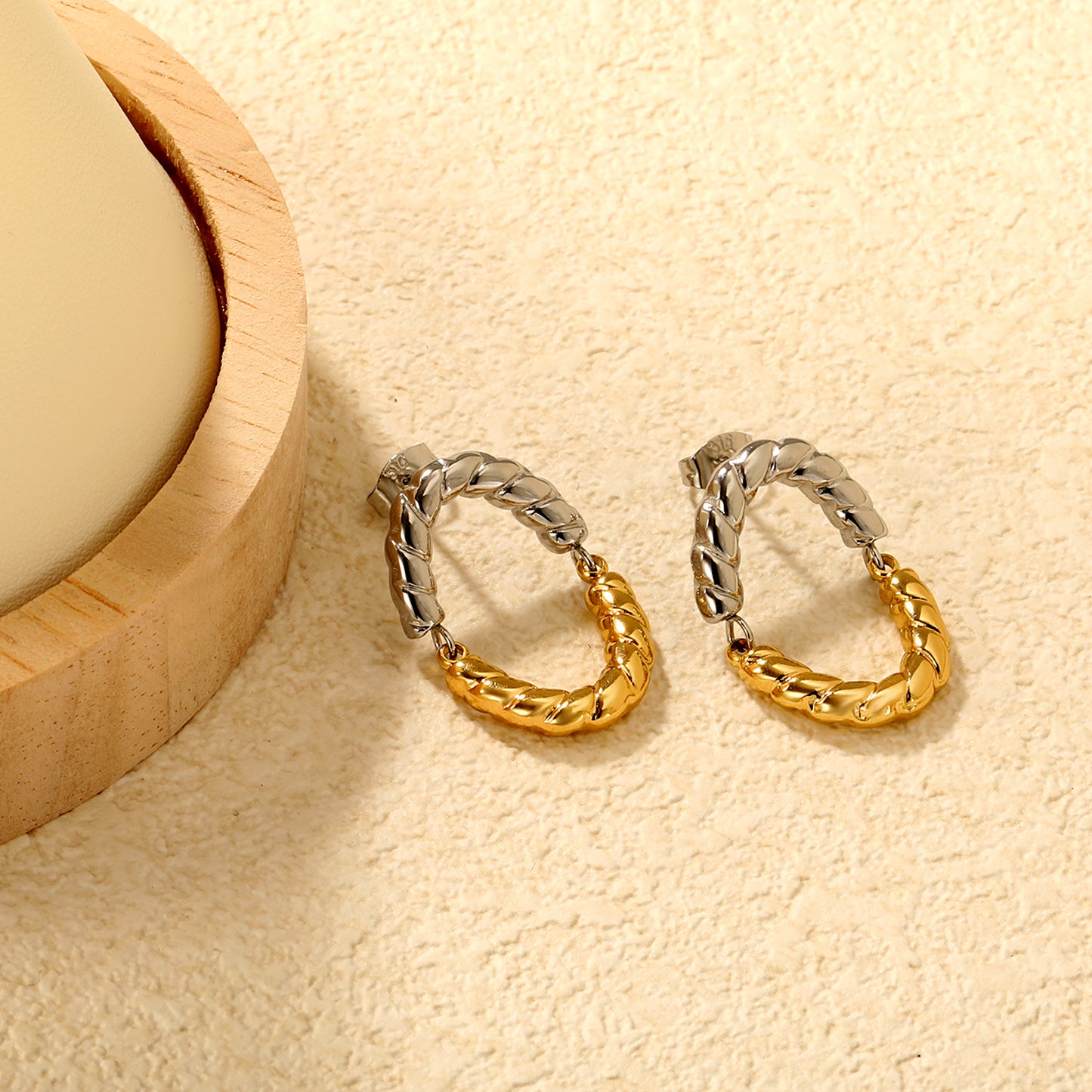 Wholesale Two-Tone Woven Hoop Earrings Gold and Silver Braid Industrial LuxuryClose-ups of the gold plating and details