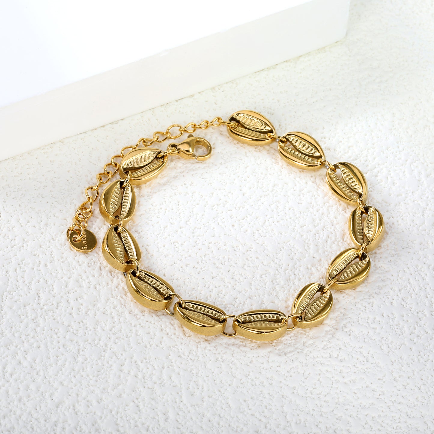 biophilic-luxury-bracelet-design