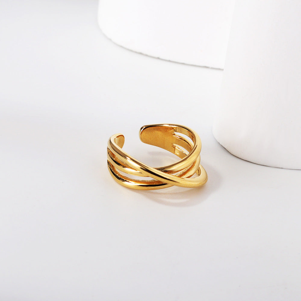 contemporary-jewelry-styling-dynamic