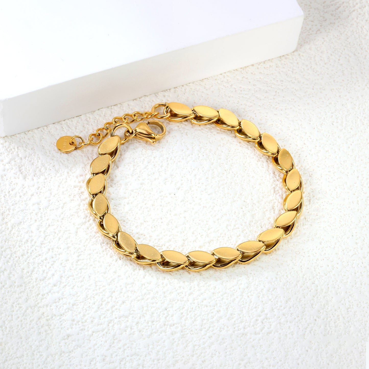 cubist-luxury-bracelet-design