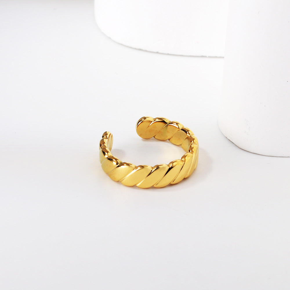 daily-jewelry-styling-chain-design