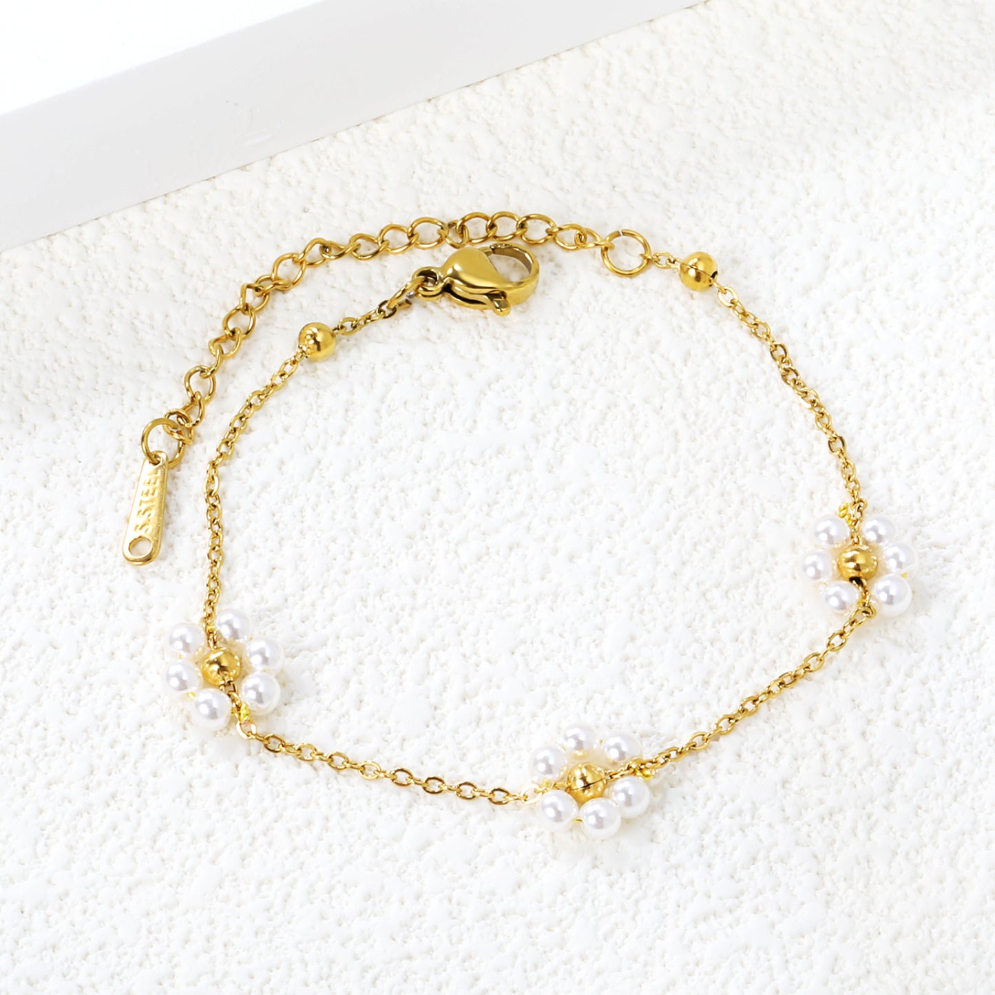 garden-luxury-bracelet-design-pearl