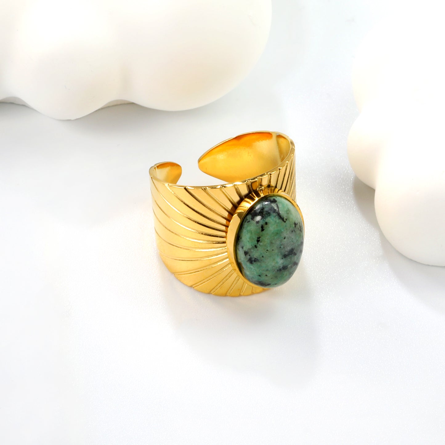 green-jewelry-cocktail-party