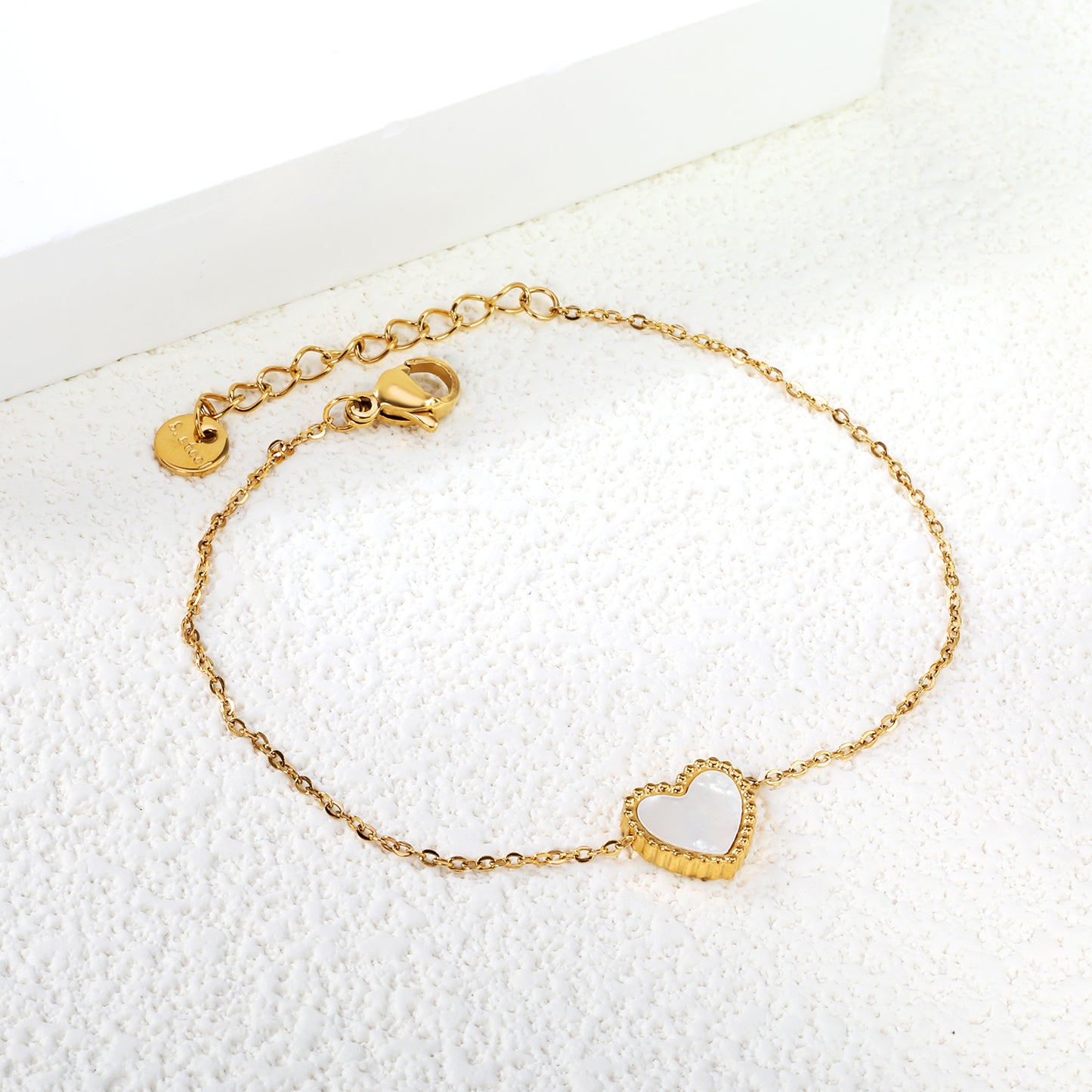 lunar-luxury-bracelet-design