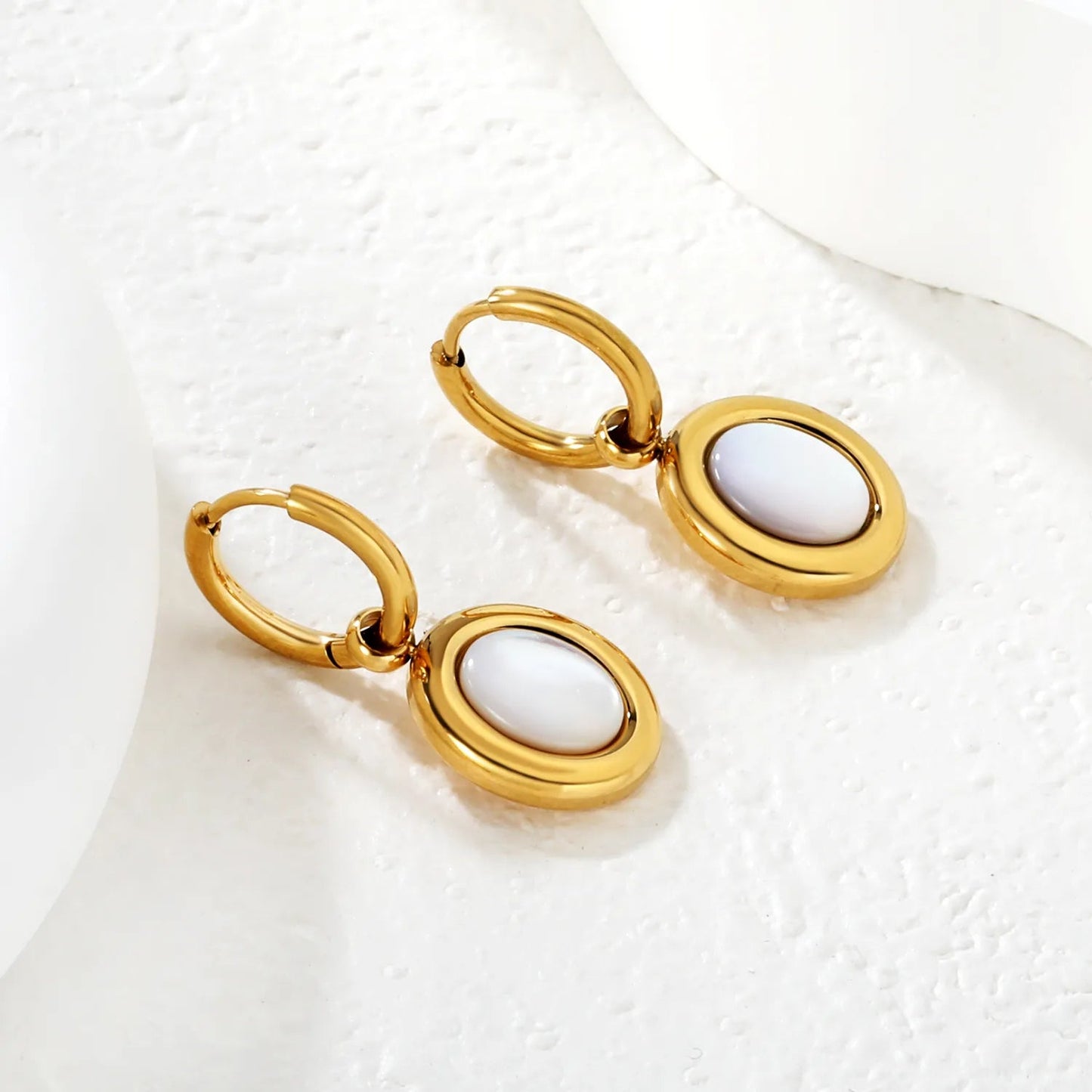 Bulk natural white shell circular charm drop hoop earrings 304L