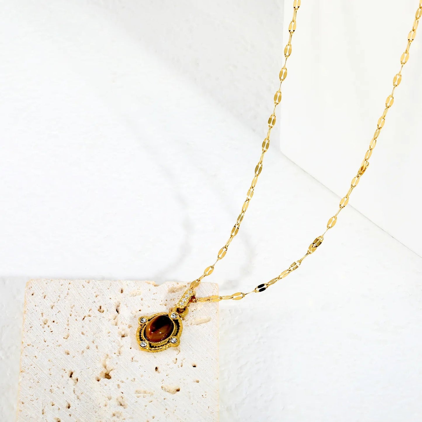 Wholesale Retro Oval Tiger Eye Pendant Stainless Steel Jewelry