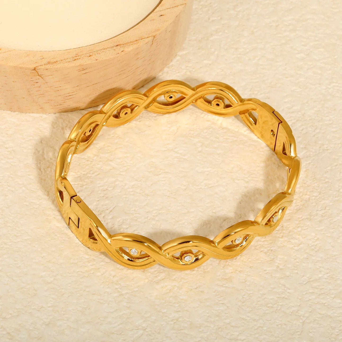 Verified Supplier 18K Gold Plated Spring Clasp Wave CZ Bangle Wholesale