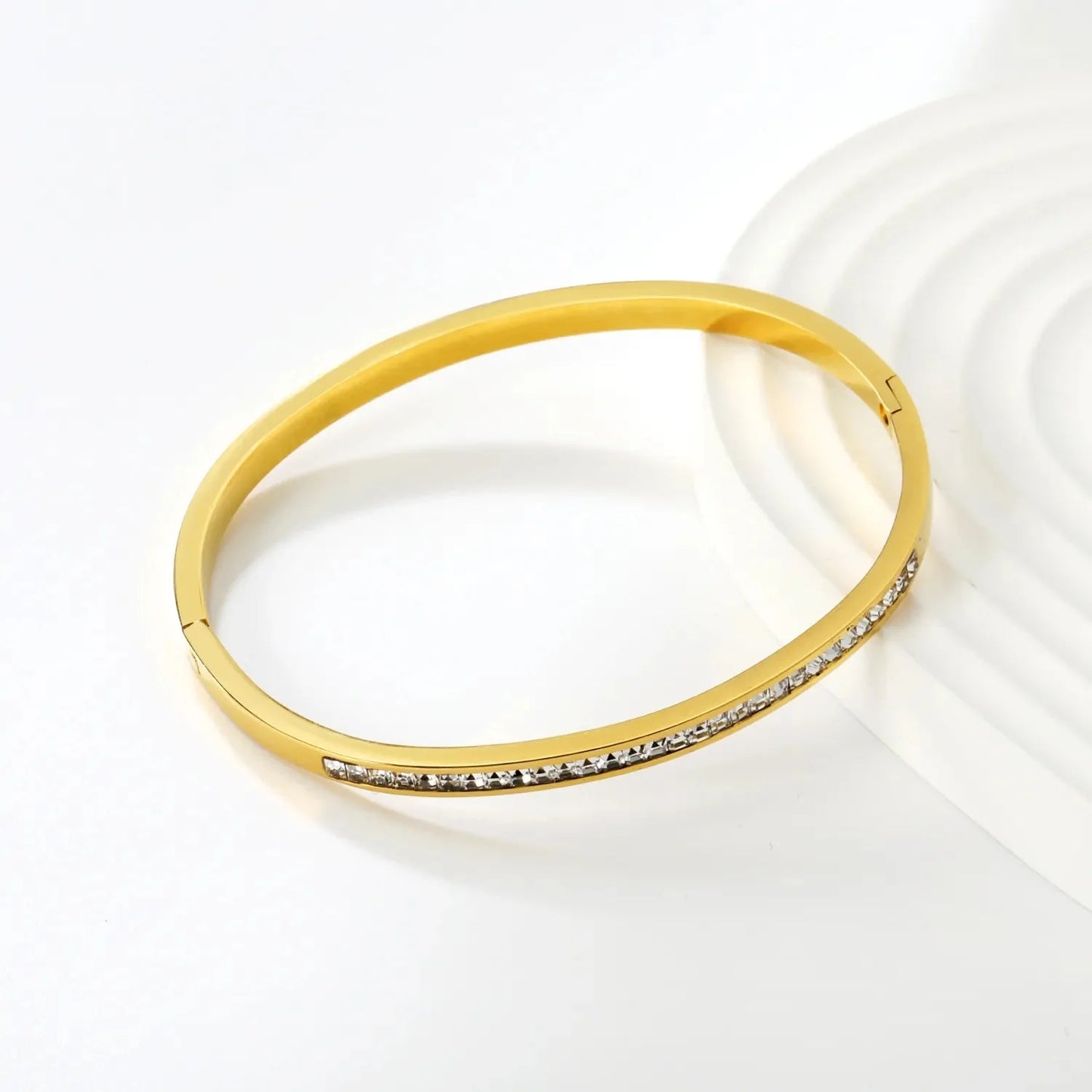Elegant 304L Stainless Steel Gold Bangle | Princess Cut Gift