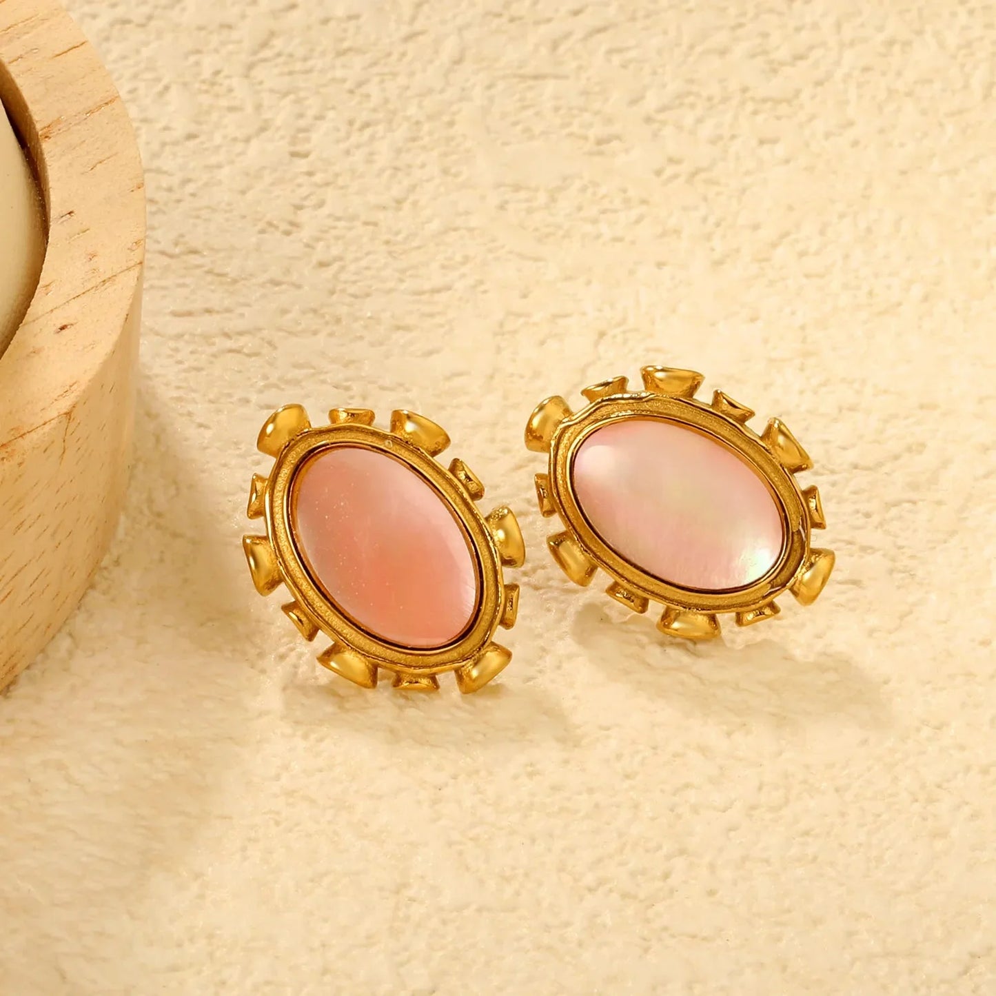 304L Stainless Steel Oval Shell Studs | Elegant Retro Gold Jewelry