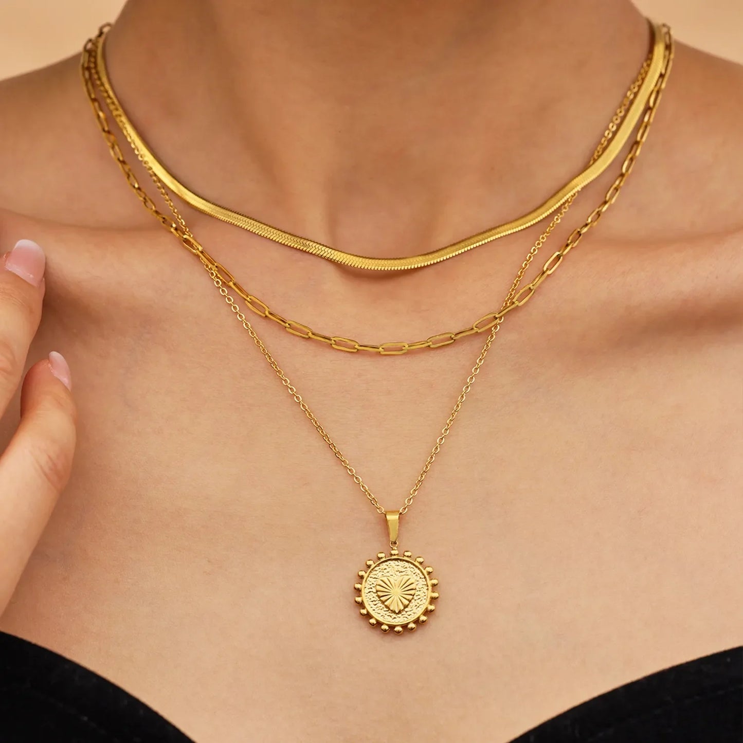 Bulk PVD Gold Relief-Textured Sun Medallion Layered Necklace