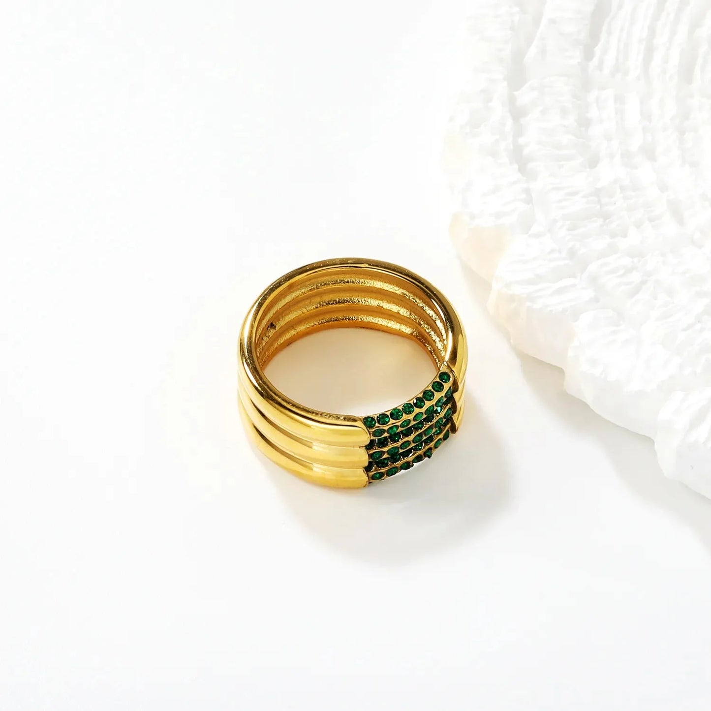 Wholesale Waterproof PVD Gold Multi-Layer Intertwined Green Zircon Ring