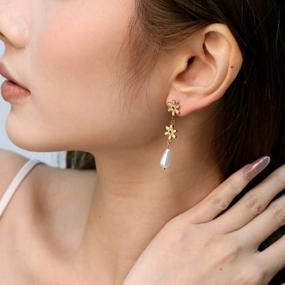 Healing Nature-Inspired Flower & Pearl Studs Stainless Steel Non-Tarnish