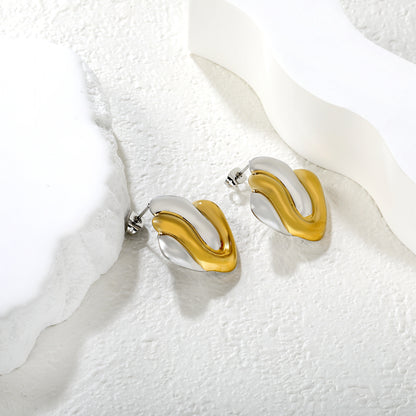 Wholesale Waterproof Two-Tone Sculpted Wave Heart Stud Earrings