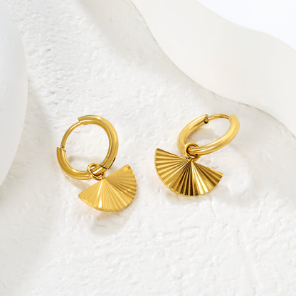 Wholesale Waterproof PVD Gold Retro Fan Radial Texture Earrings