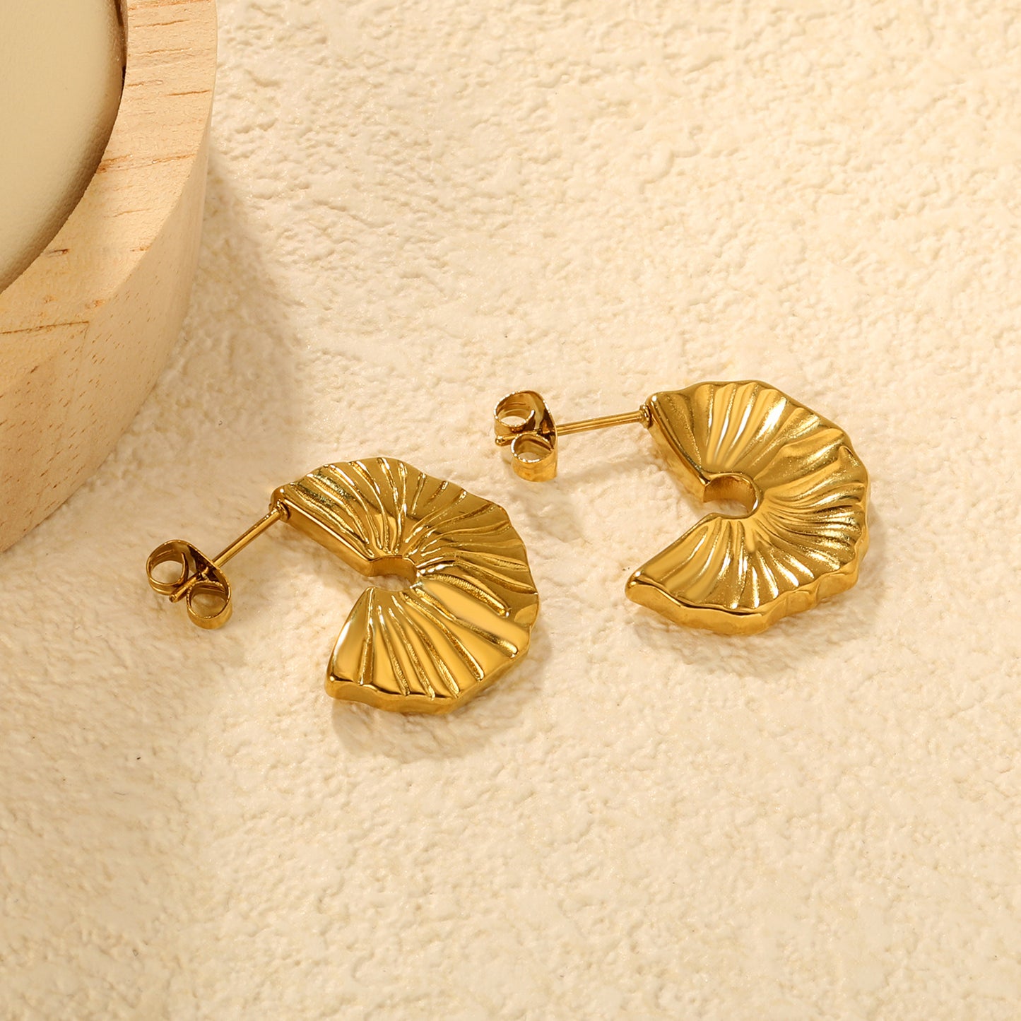 Retro Pleated Texture C-Shape Earrings Stainless Steel Tarnish-Free
