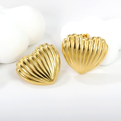 Wholesale Stainless Steel Vertical Heart Stud Earrings Elegant Texture