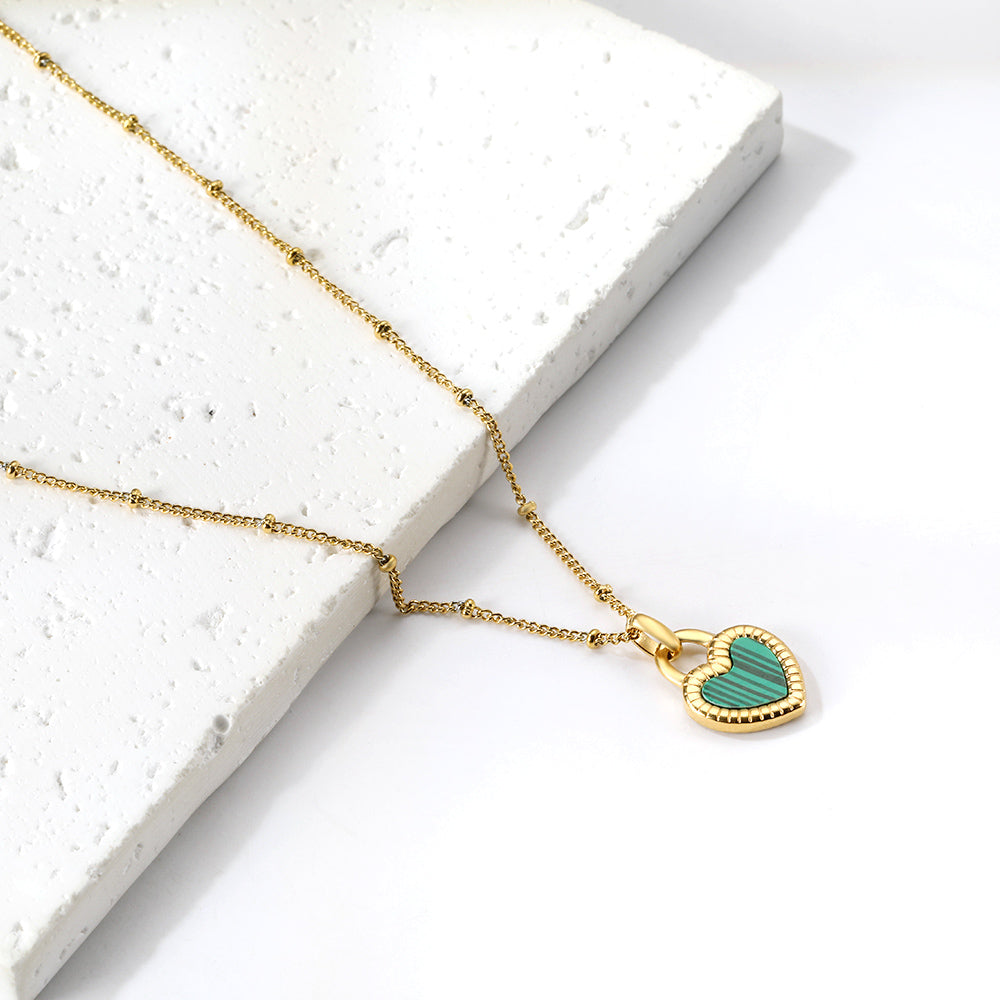 Wholesale Gold Tone White+Black / Red+Black / Green Heart Pendant Necklace Passionate Charm