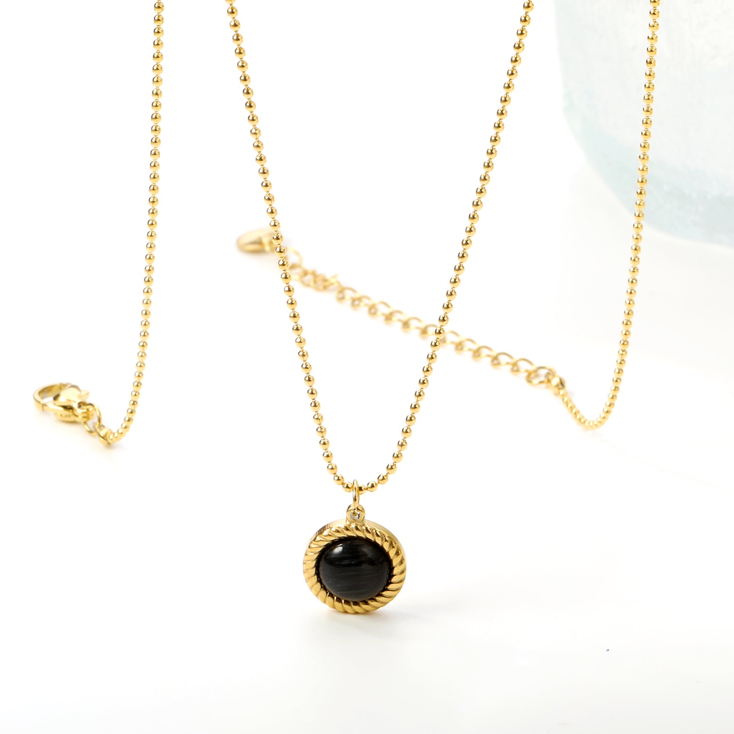 Wholesale Gold Tone Pearl Gem Pendant Necklace Elegant Simplicity